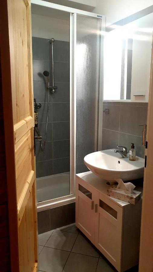 Apartma Raj V Ramzove Ostružná Bagian luar foto