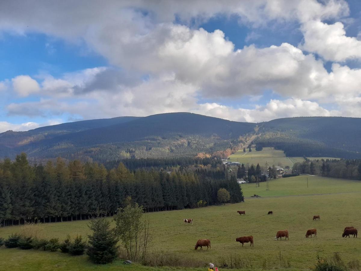 Apartma Raj V Ramzove Ostružná Bagian luar foto